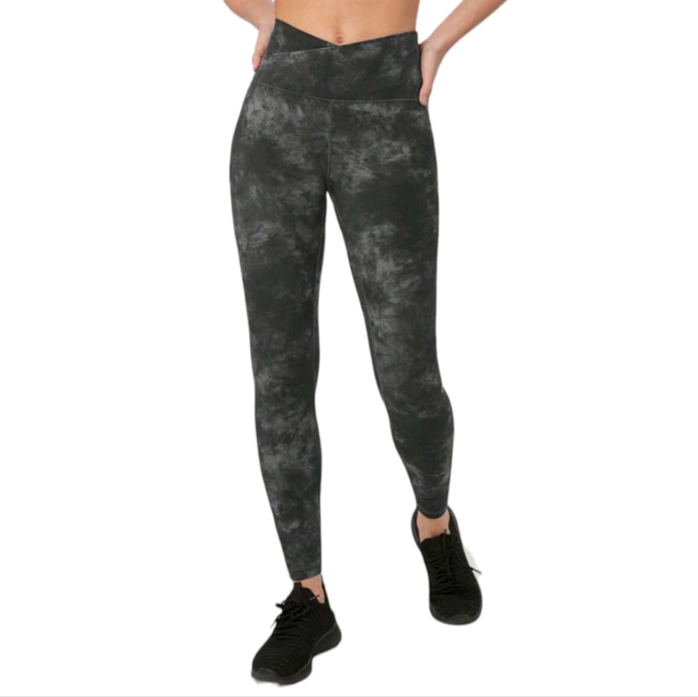 🖤 3/$45 EUC Glowmode Space Dye Leggings